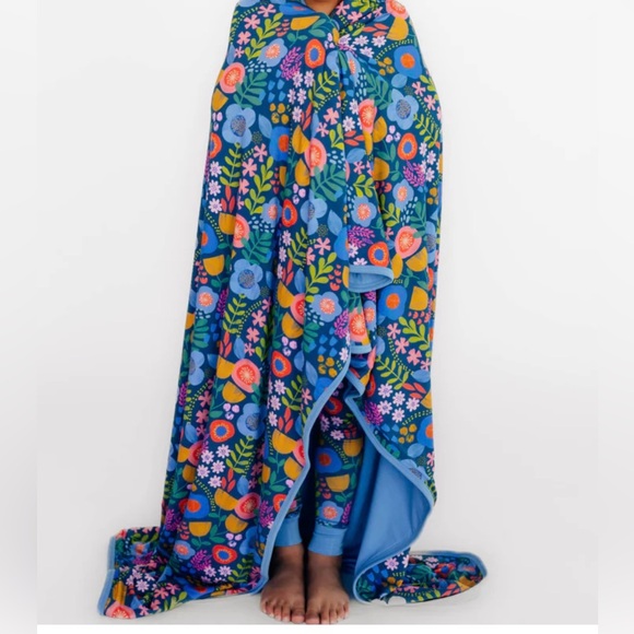 Little Sleepies Folk Floral Large Cloud Blanket - Picture 3 of 8
